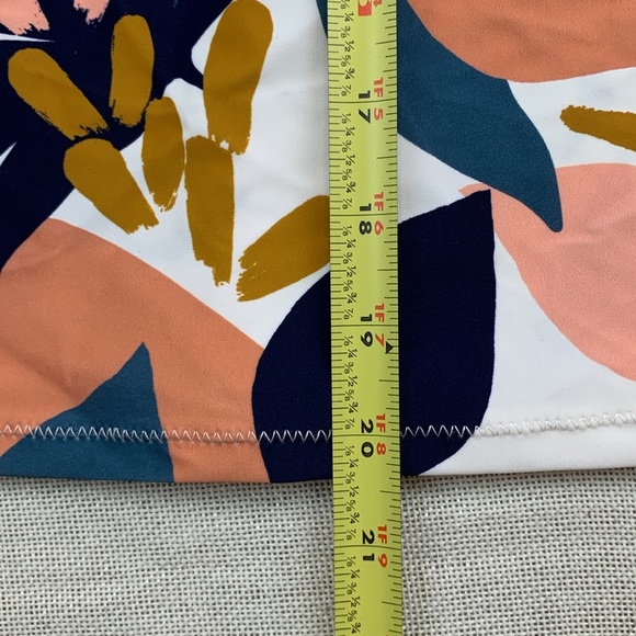 Raisins Curve Women's Off-Shoulder Tankini Top Size 24W - Picture 8 of 10